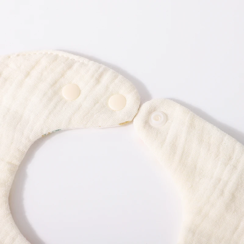 CF041 (3) - Cute Print Baby Feeding Bibs